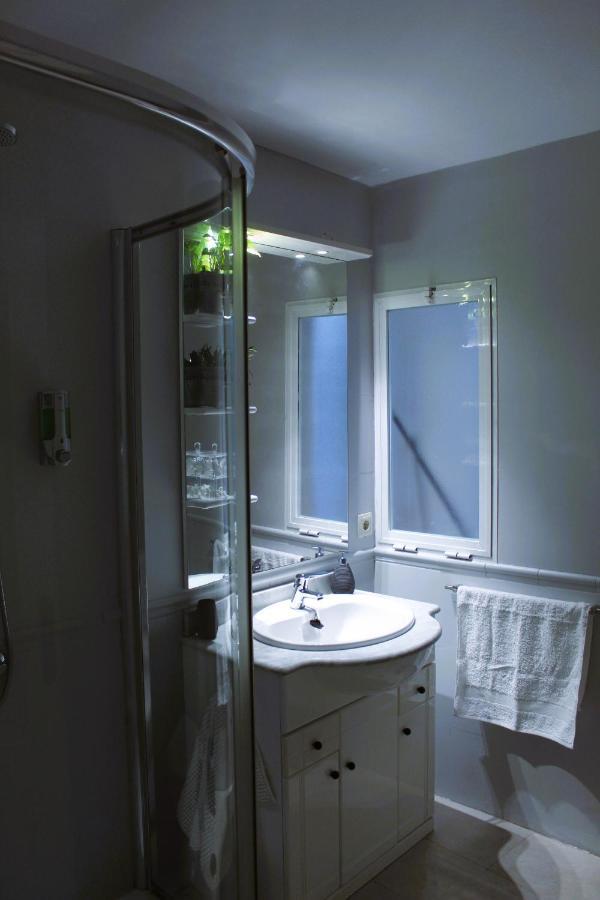 Al Pie Del Camarin Con Parking Gratis Apartment Jaen Exterior photo